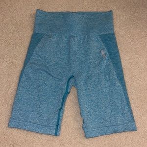 Gymshark high waisted flex biker shorts (small)